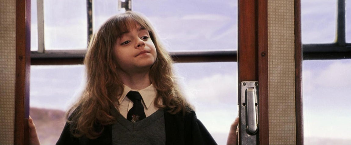 Hermione Granger. Una pequeña (y a veces repelente) biblioteca andante que proporcionará, en más de una ocasión, el conjuto apropiado a Potter