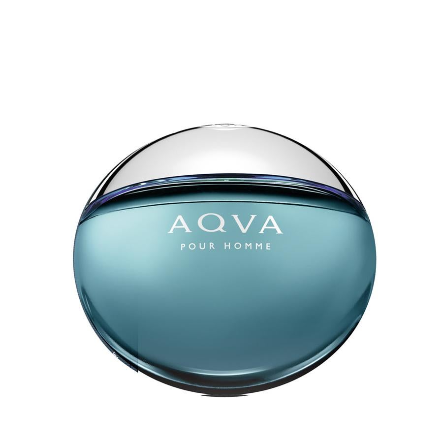 Aqvua. Esta fragancia evoca al mar en una fusión de sus notas principales, entre las que destacan: la mandarina, la posidonia, la santolina, la salvia sclarea y el ámbar mineral.150 ml (109 €).