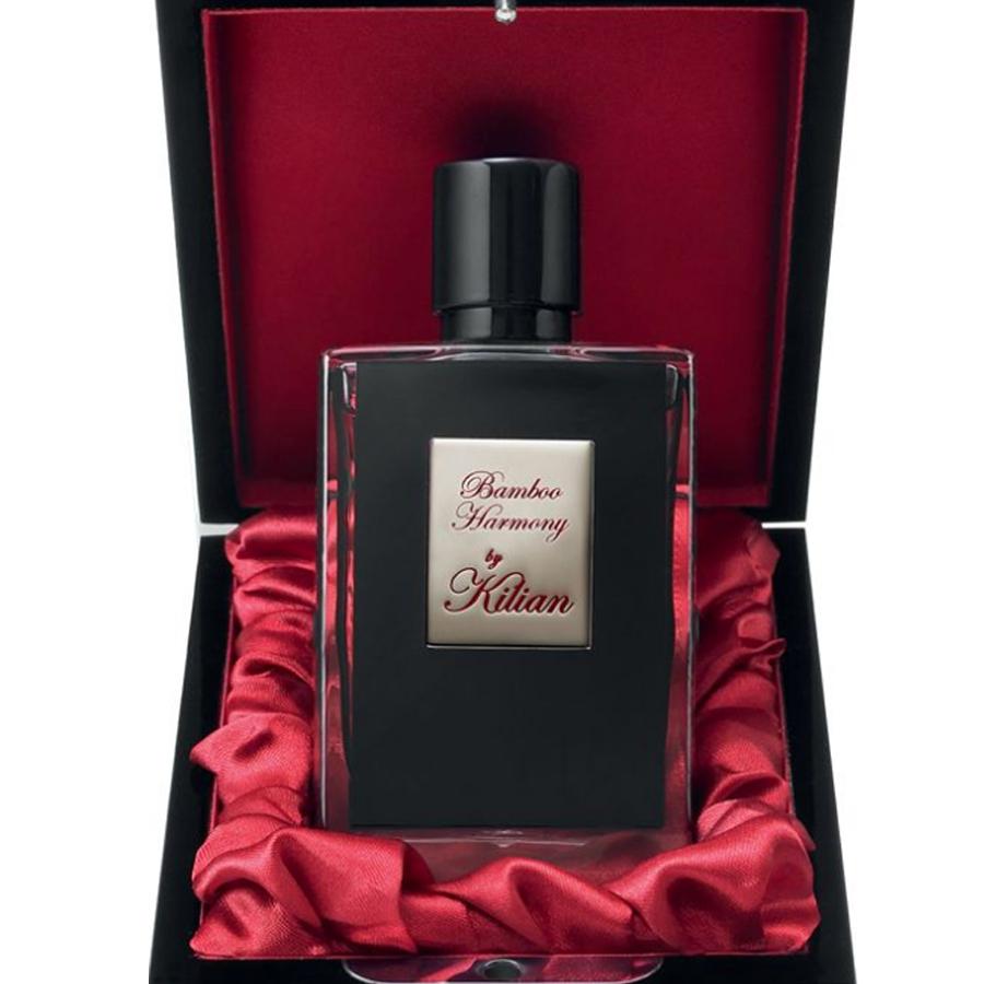 Bamboo Harmony. Notas de bergamota, begaradi, nerolii, té blanco, mimosa y especias picantes. Sin embargo lo que la hace única son estos aromas mezclados con el musgo de roble y la exótica esencia Maté. 50 ml (241,93€).