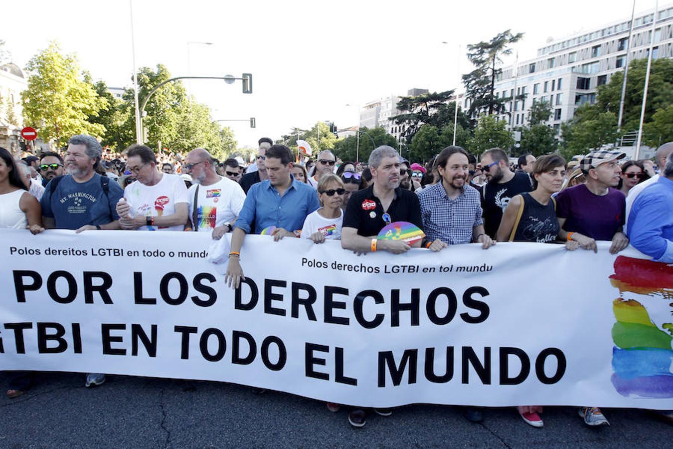 Maroto se ha expresado así al inicio de la manifestación que recorre el centro de Madrid como acto central del Orgullo Mundial, en la que participan miles de personas tras una pancarta con el lema «Por los derechos LGTBI en todo el mundo». 