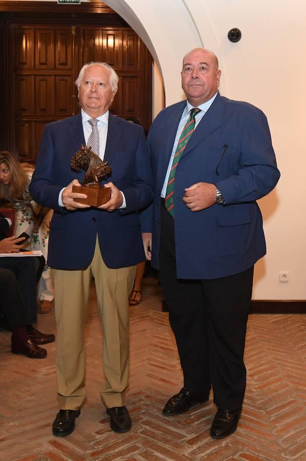 Entrega de trofeos de la Exhibición de Enganches de la Feria de Abril (I)