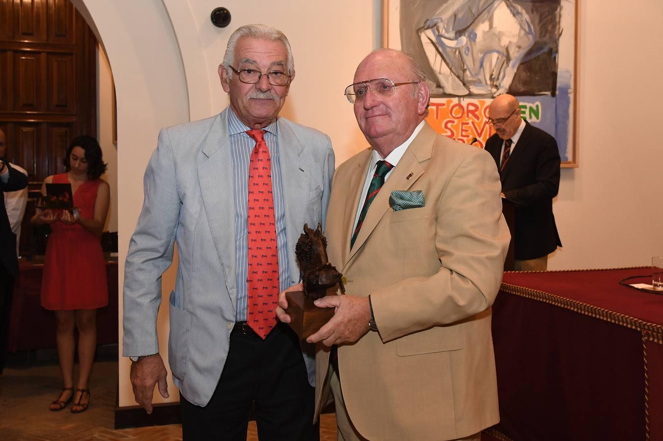 Entrega de trofeos de la Exhibición de Enganches de la Feria de Abril (Ii)