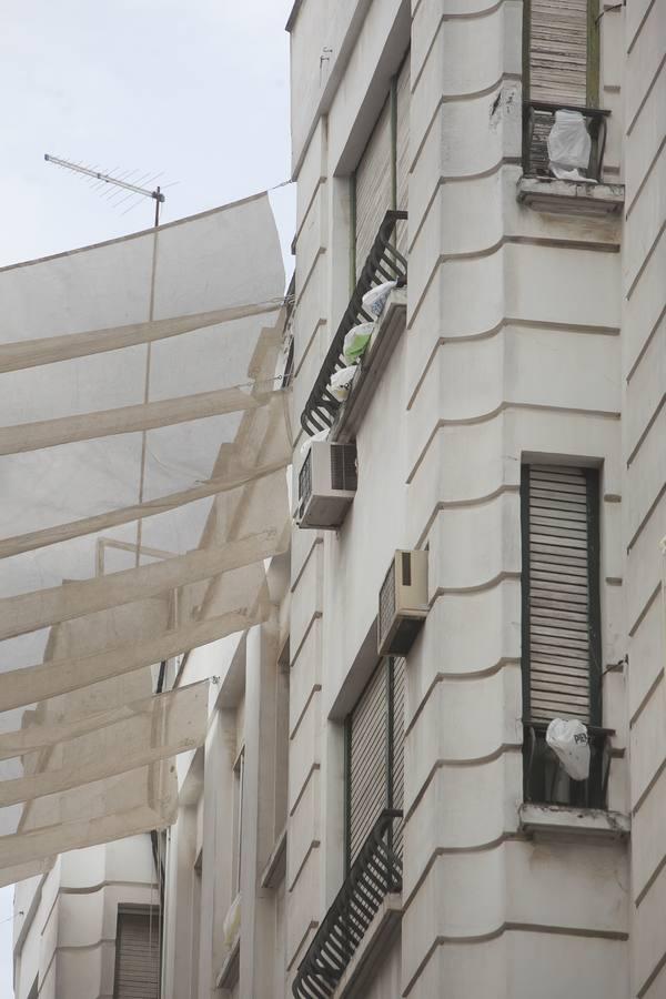 Así están los toldos del Centro de Córdoba a dos semanas de su colocación