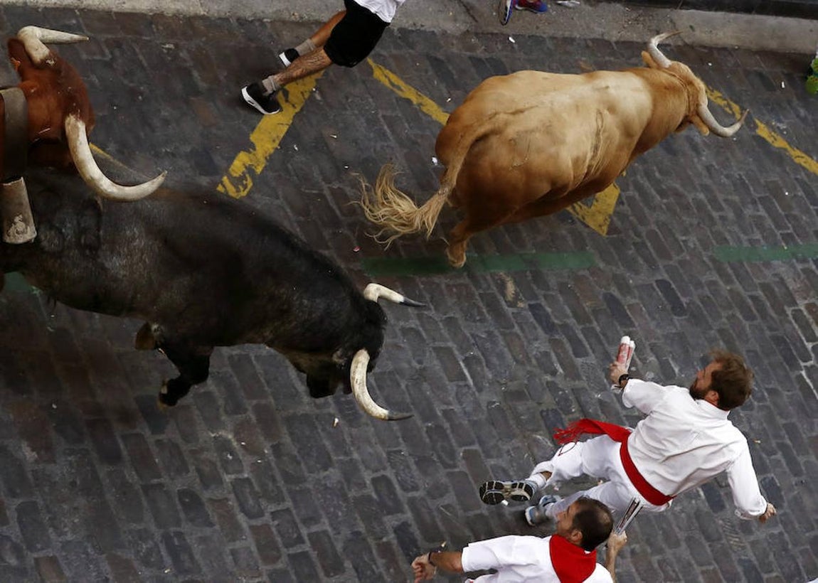 Primer encierro San Fermín 2017. 