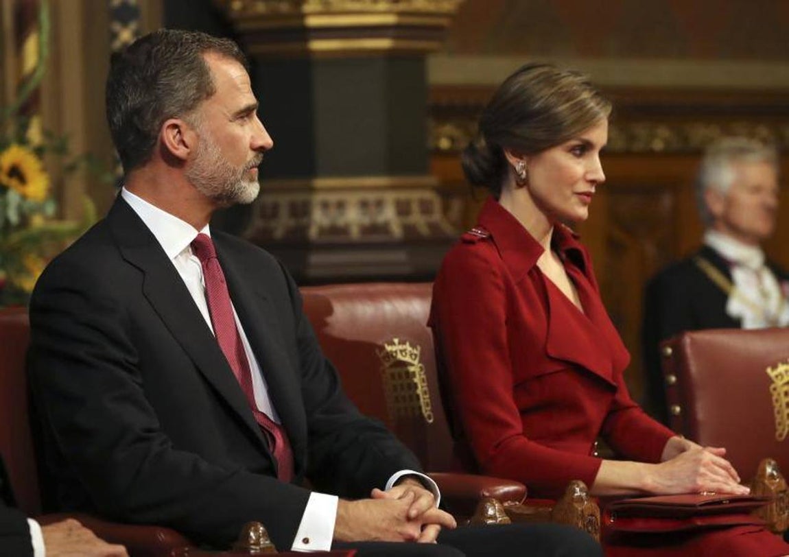 Los Reyes en la sesión conjunta extraordinaria de las dos Cámaras del Parlamento británico celebrada en la Royal Gallery del Palacio de Westminster, en el marco de su viaje de Estado al Reino. 