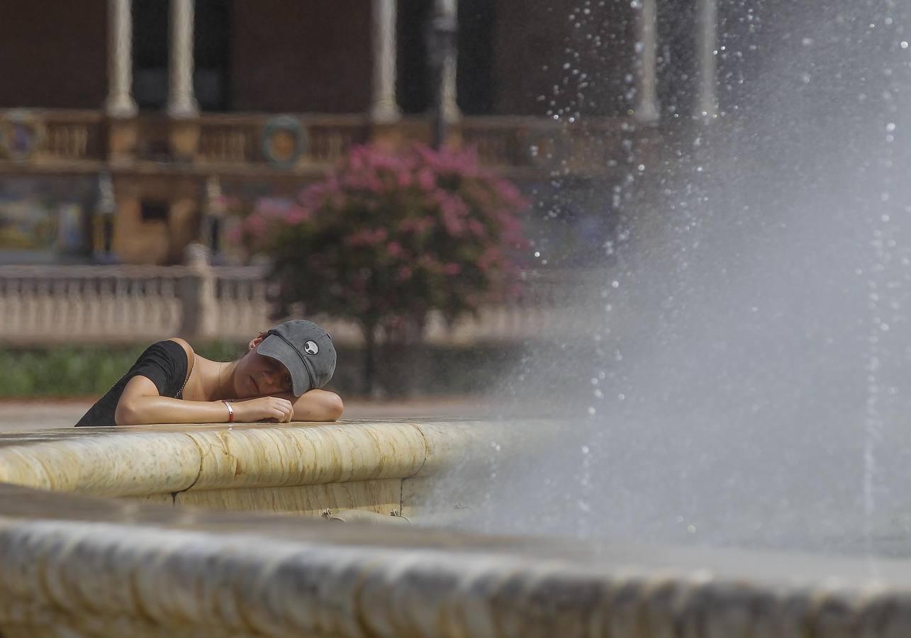 Alerta roja en Sevilla por temperaturas superiores a 44º