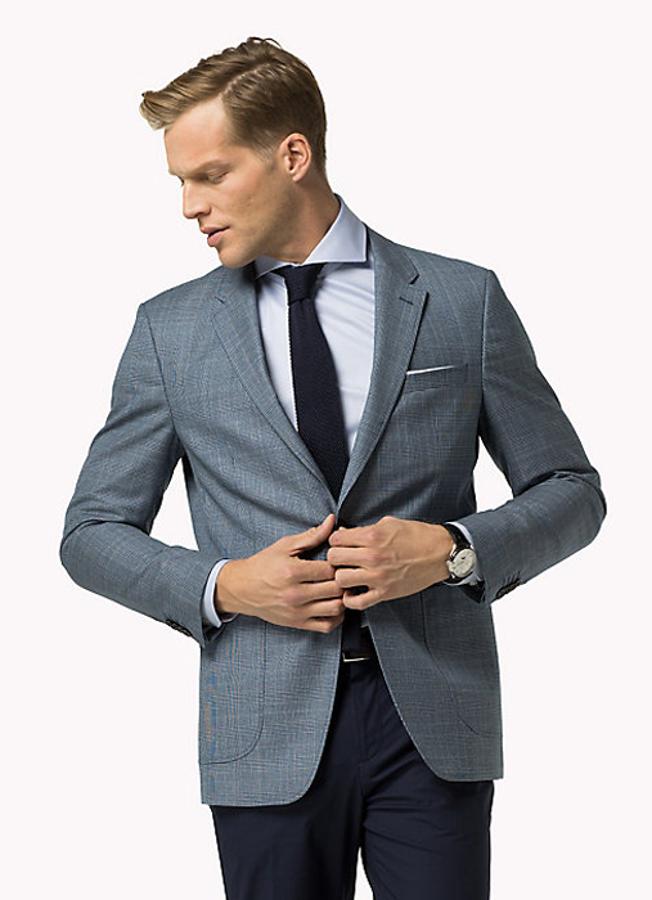 Americana ajustada de lana virgen (265,30€)