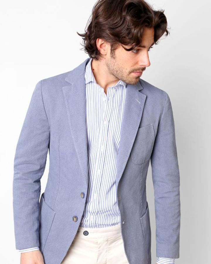 Americana en color gris (185€)