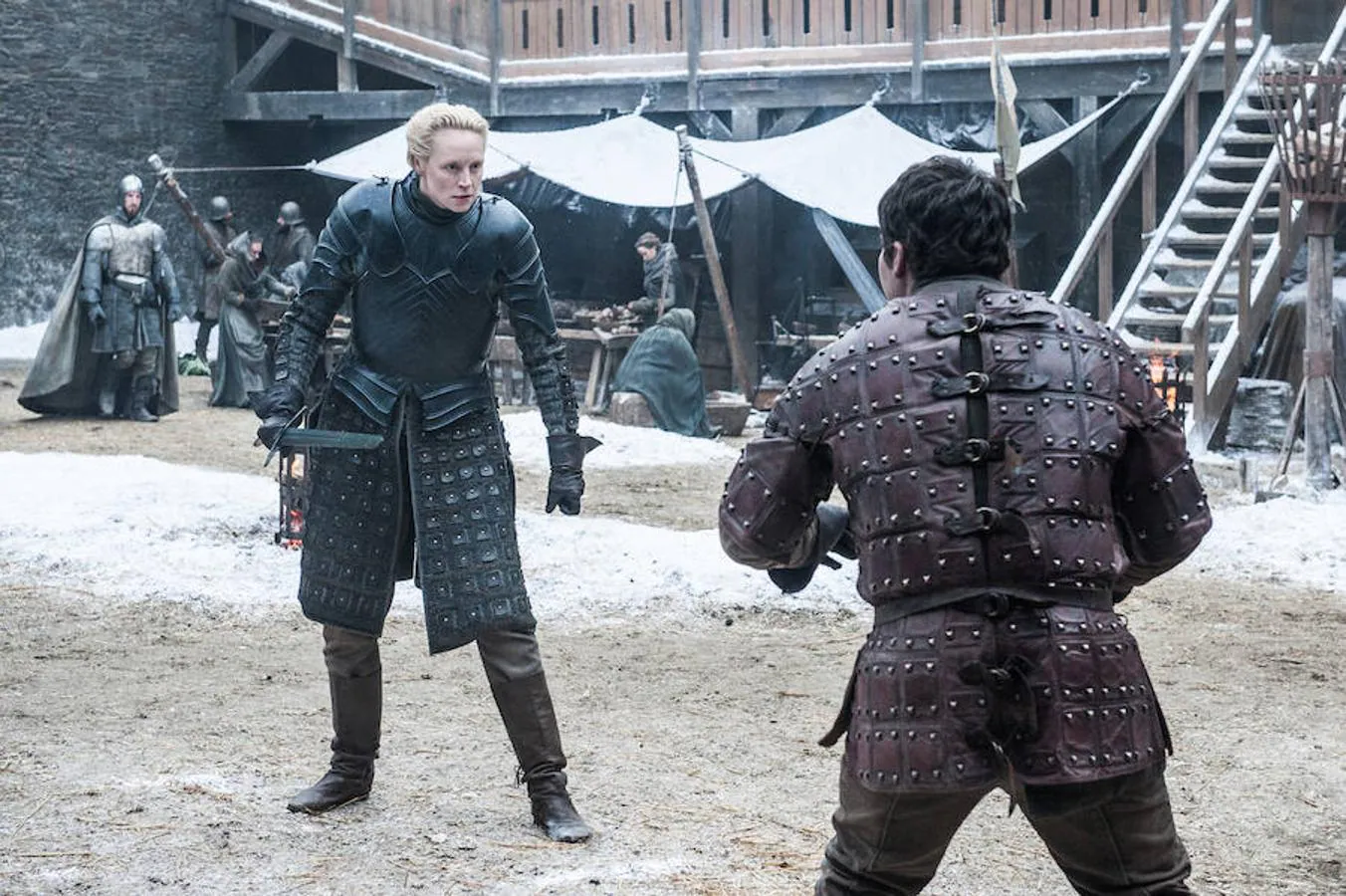 Brienne de Tarth enfrentándose a Podrick Payne en el Muro. 