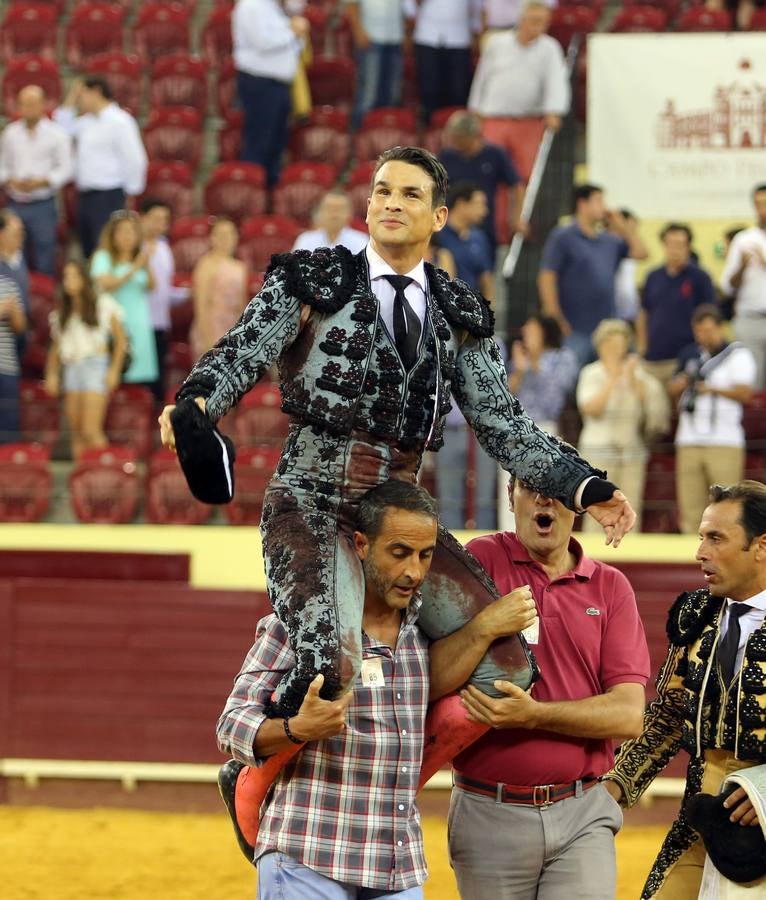 Imágenes de la triunfal presentación de Manzanares en Lisboa
