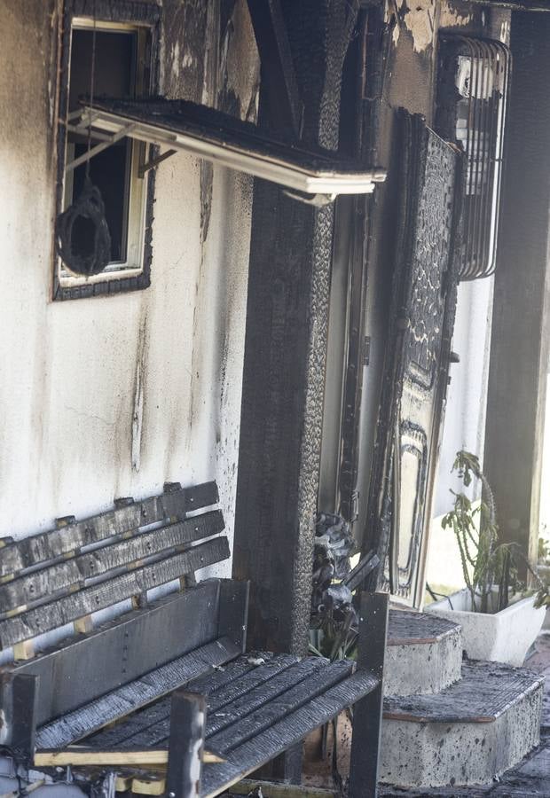 Fotos: Así ha quedado la vivienda arrasada por el fuego en El Palmar