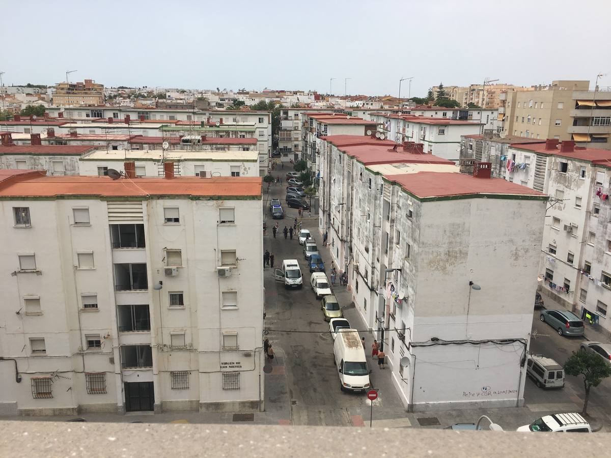 FOTOS: La Policía toma Los Milagros en El Puerto por una reyerta entre clanes