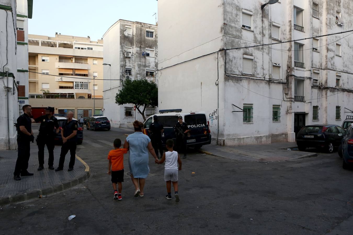 FOTOS: La Policía toma Los Milagros en El Puerto por una reyerta entre clanes