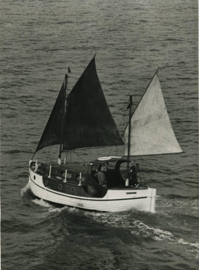 5. En la imagen, una de las barcas reales que participó en el rescate. Como se puede comprobar, Nolan se inspiró en esta misma embarcación