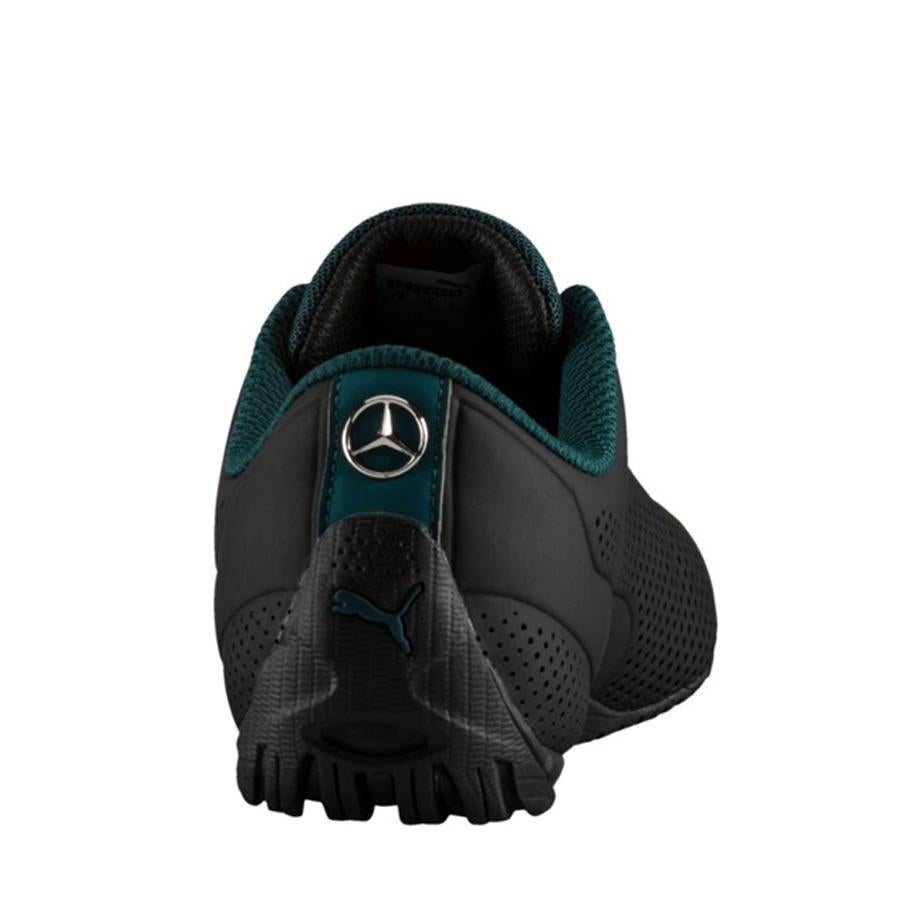 Mercedes AMG Petronas Drift Cat 5 Ultra. La colaboración de la casa automotriz con la línea deportiva han lanzado este modelo inspirado en la pasión por las carreras (50 €).