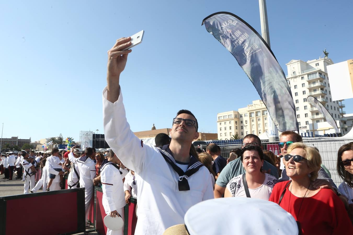 El buque regresa a Cádiz tras su 89º crucero de instrucción