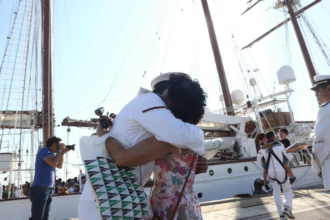 El buque regresa a Cádiz tras su 89º crucero de instrucción