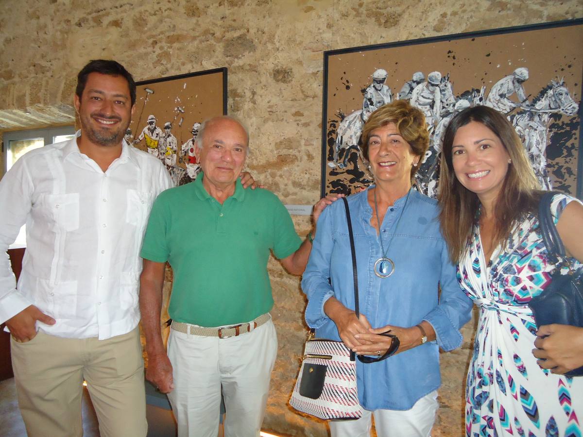 Basilio Iglesias, Douglas Taylor, María Domínguez y María Taylor. 