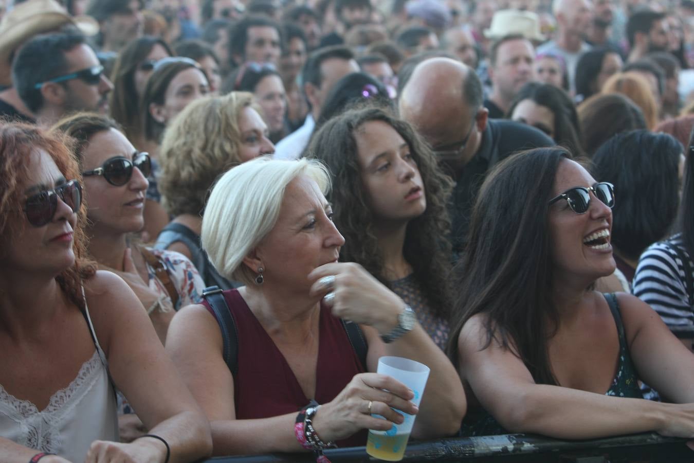 Momentos mágicos en el concierto de Coque Malla