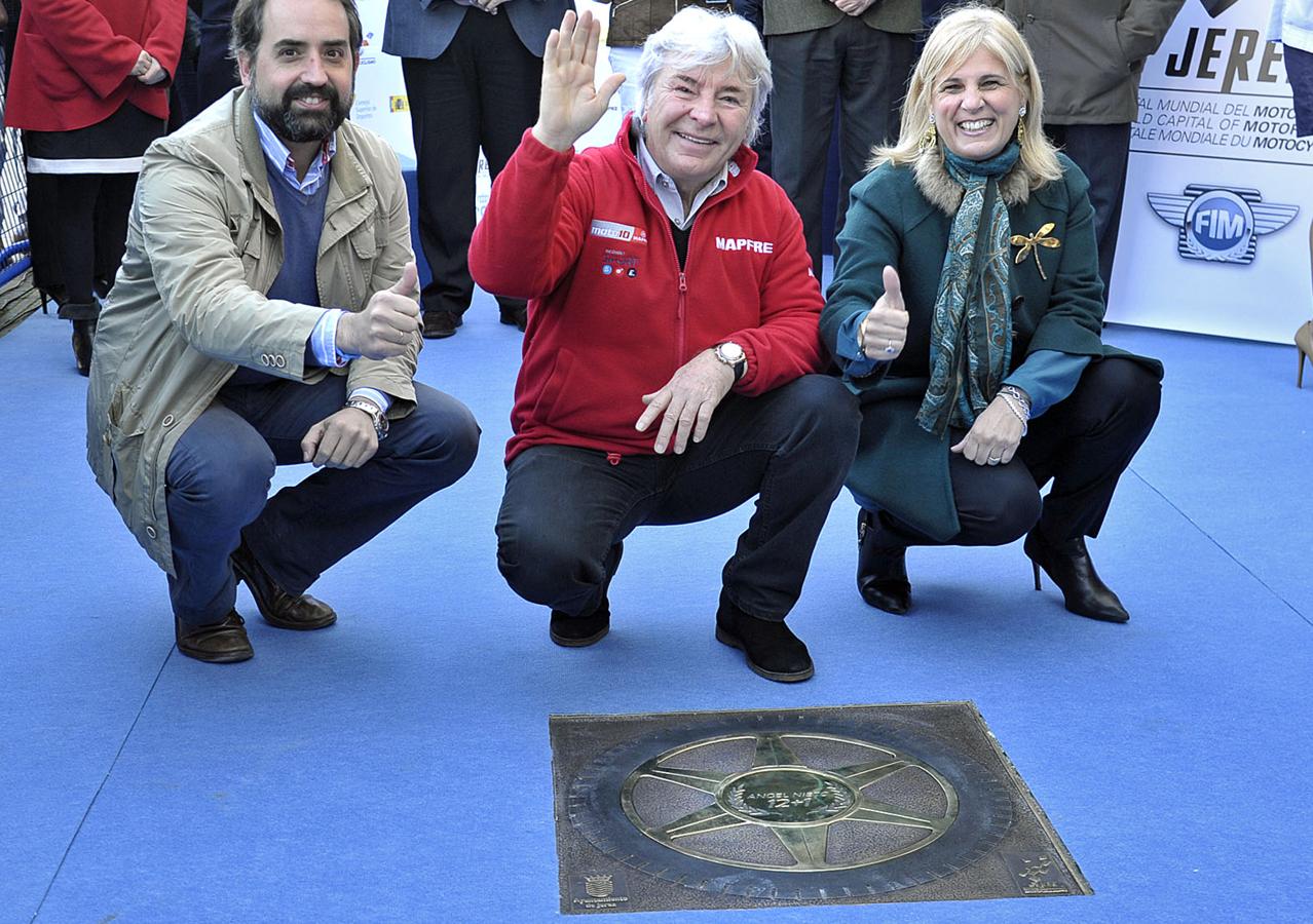 En la inauguración del paseo de la Fama de Motociclismo en Jerez. 