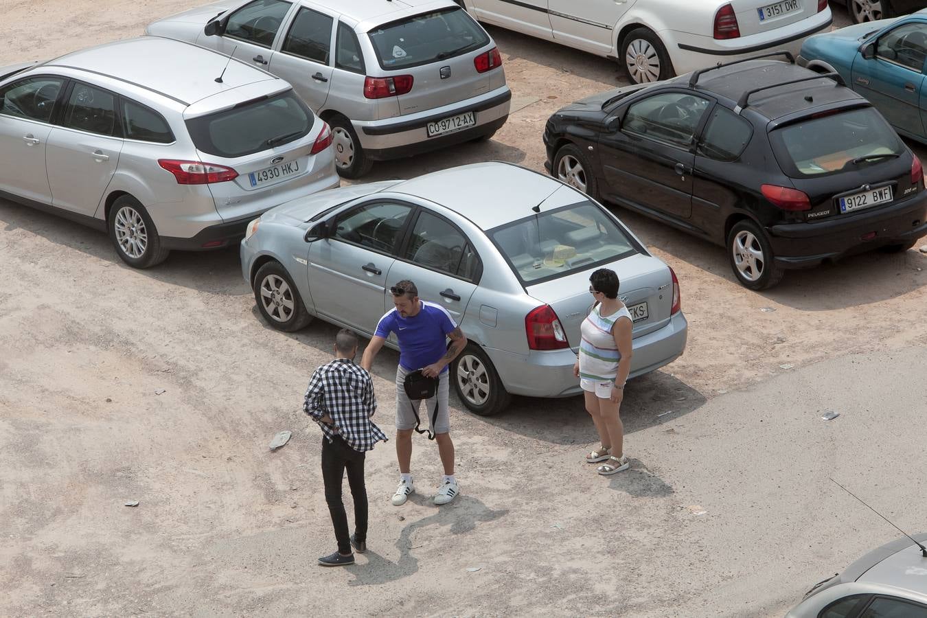 Los actividad irregular de los «gorrillas» de Córdoba, en imágenes