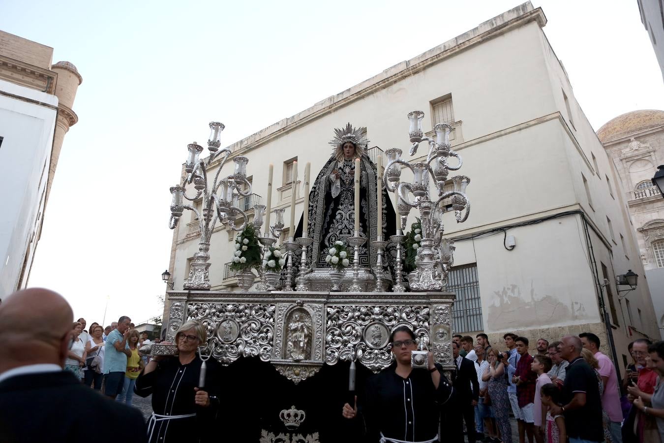 Traslado de la Virgen de la Soledad a la iglesia de Santa María