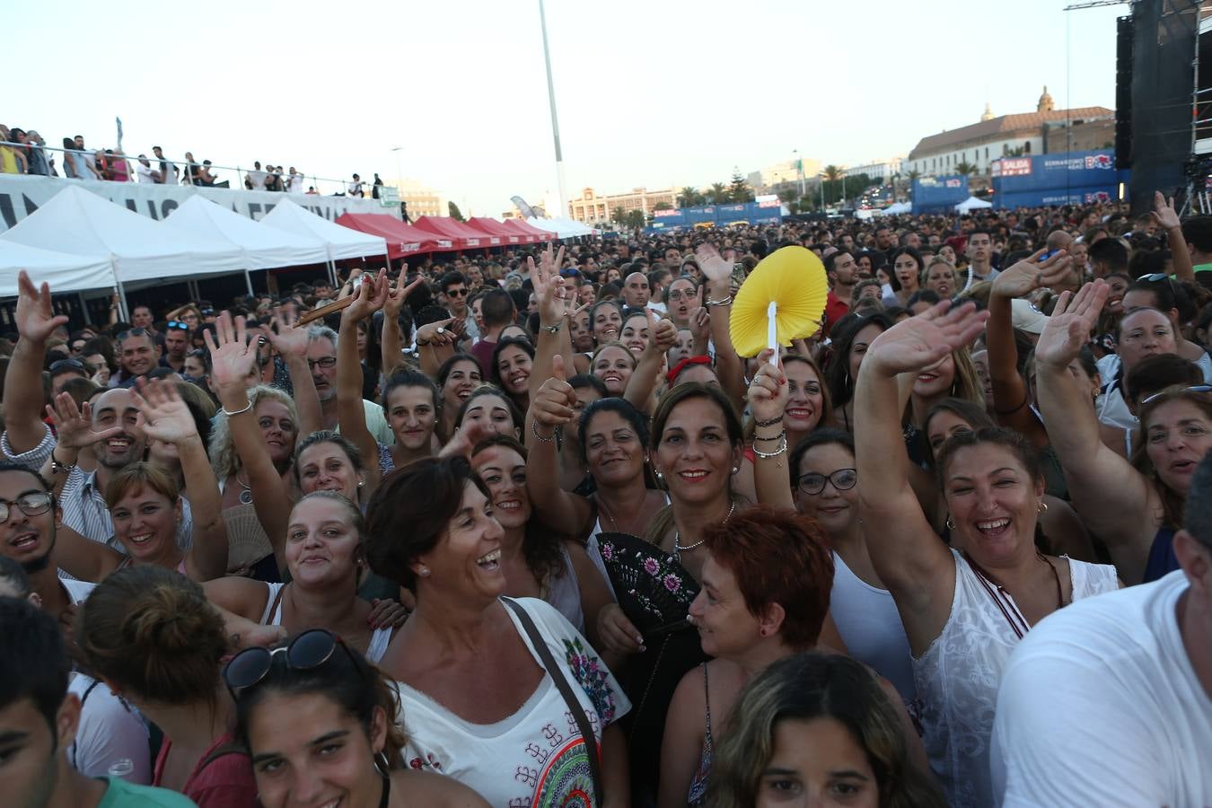 Búscate en el concierto de Manuel Carrasco en el puerto de Cádiz