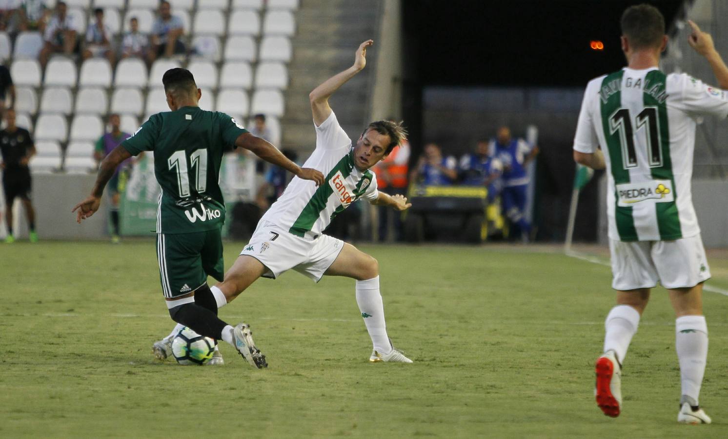 Imágenes de la presentación del Córdoba ante el Betis