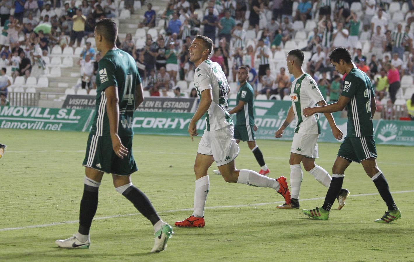 Imágenes de la presentación del Córdoba ante el Betis