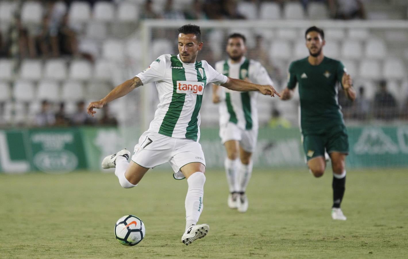 Imágenes de la presentación del Córdoba ante el Betis