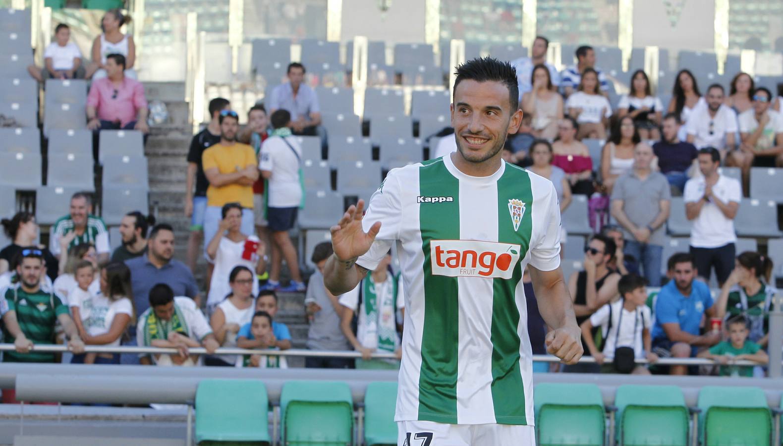 Imágenes de la presentación del Córdoba ante el Betis