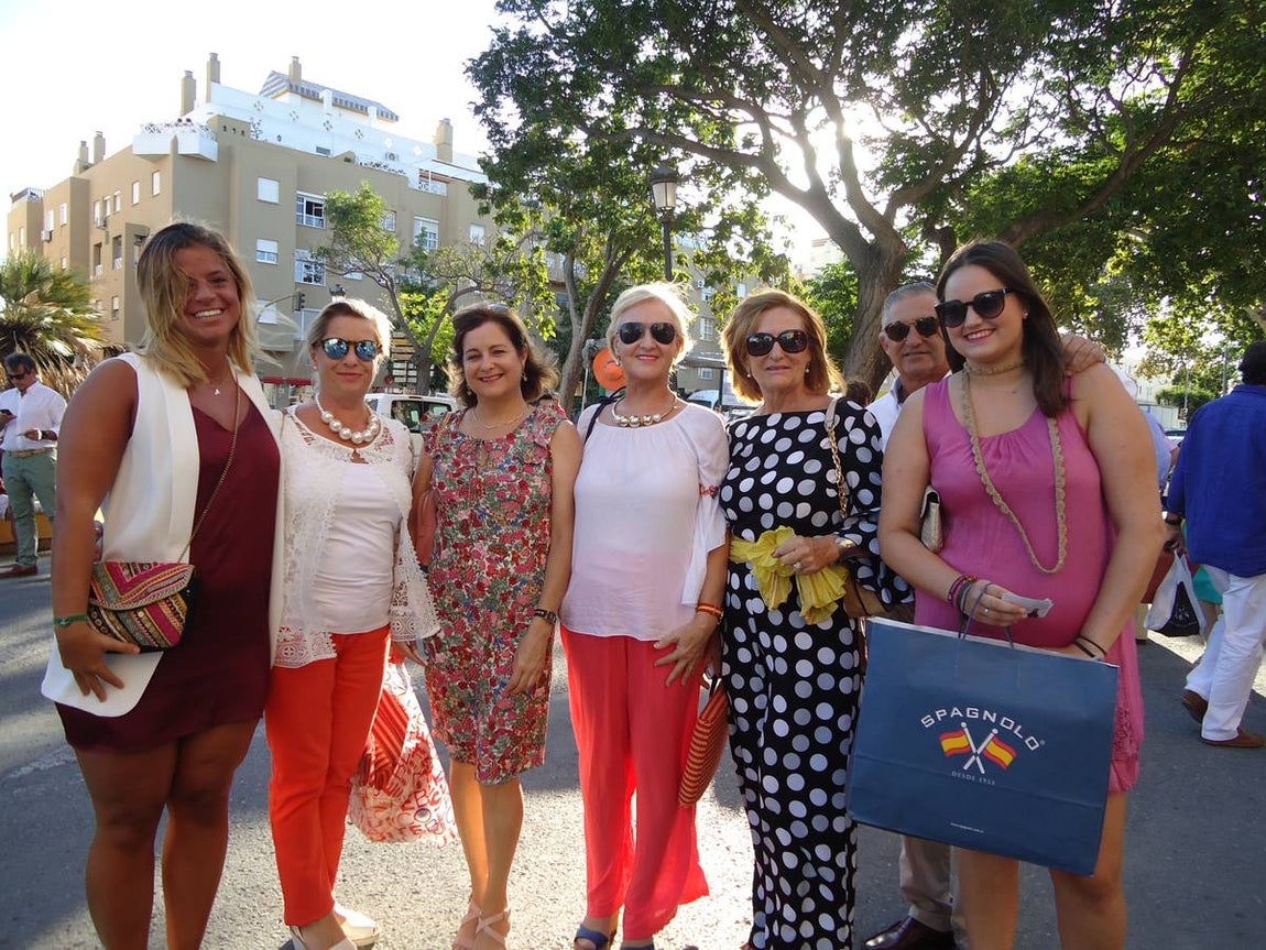 Macarena Ibáñez, Mari Barranco, Maribel Fernández, Carmen Crespo, Paqui García y Olivia Luque. 