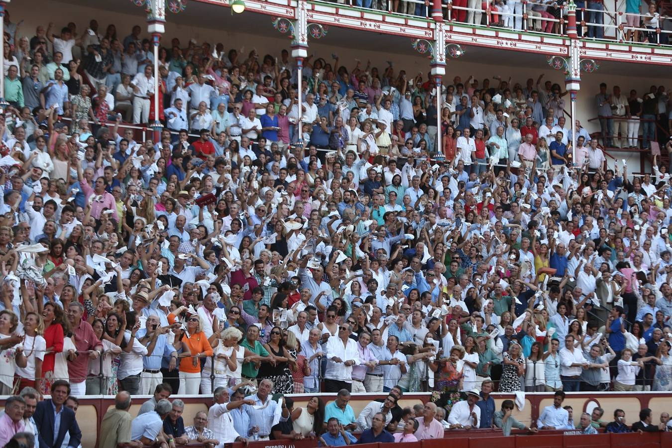 Cinco orejas y un rabo para El Juli en El Puerto