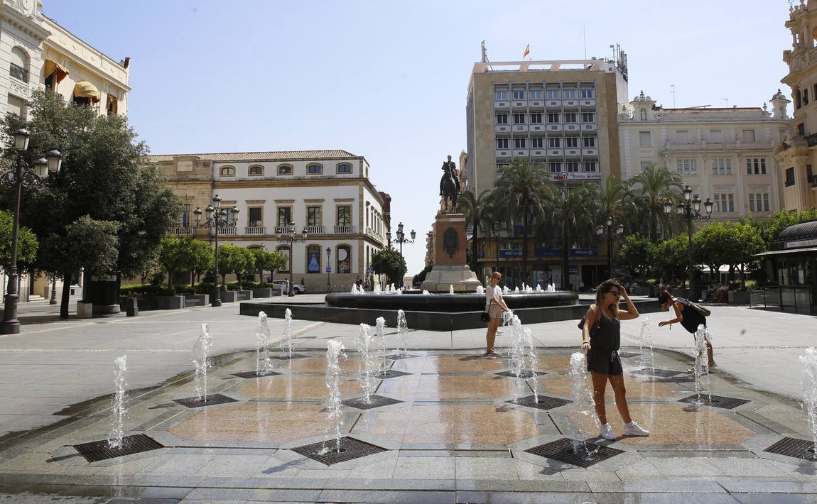 El «desierto» del agosto en Córdoba, en imágenes