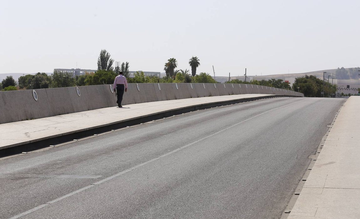 El «desierto» del agosto en Córdoba, en imágenes