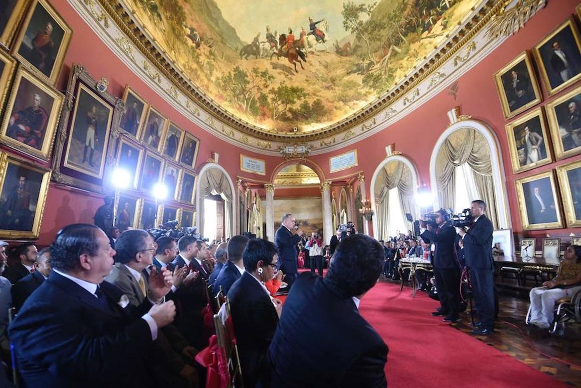 La Asamblea Constituyente de Maduro toma posesión con el rechazo internacional