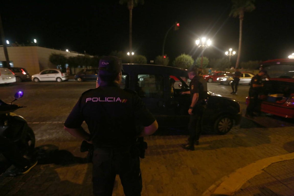 FOTOS: Medidas de seguridad en Cádiz tras los atentados