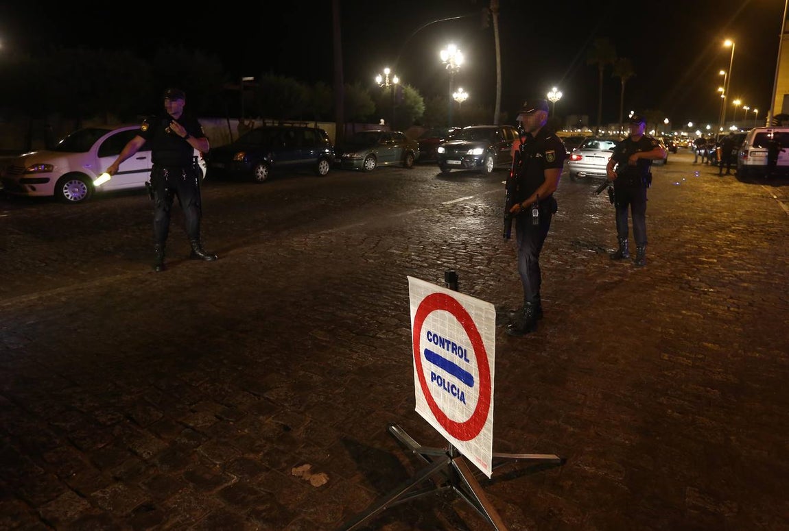 FOTOS: Medidas de seguridad en Cádiz tras los atentados