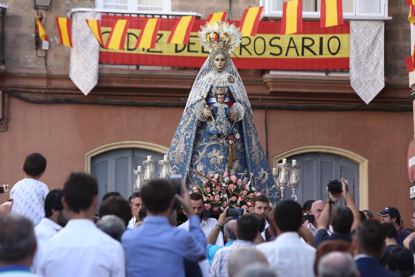 FOTOS: La Patrona recorre Cádiz