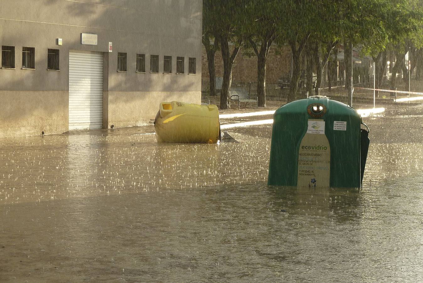 Una fuerte tormenta de quince minutos provoca inundaciones en Estepa