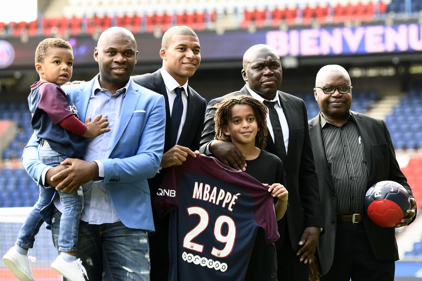 Kylian Mbappé, presentado en el Paris Saint Germain