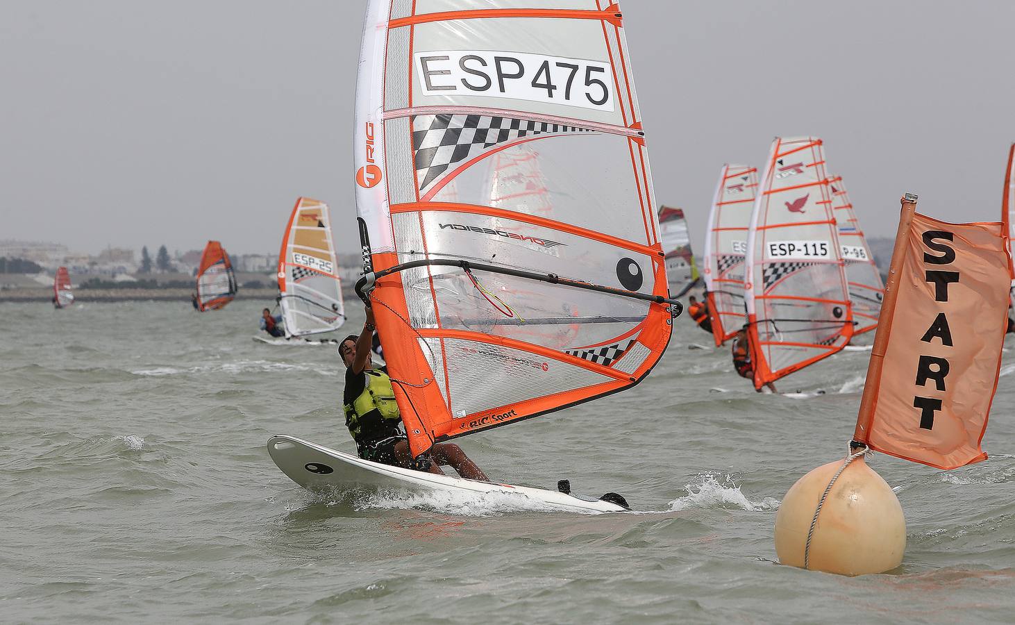 Campeonatos de España de Windsurfing y Catamarán en El Puerto