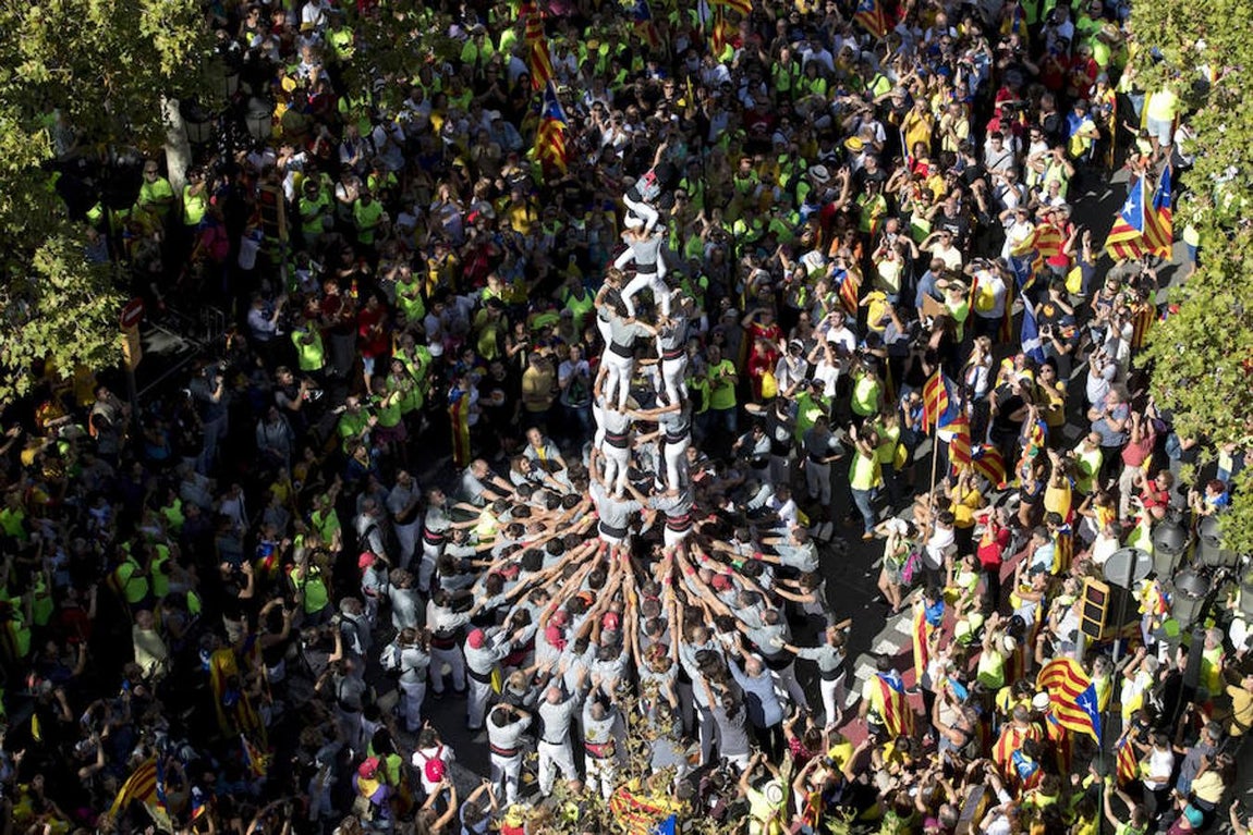 Vista de un casteller durante la tradicional manifestación convocada por la ANC. 