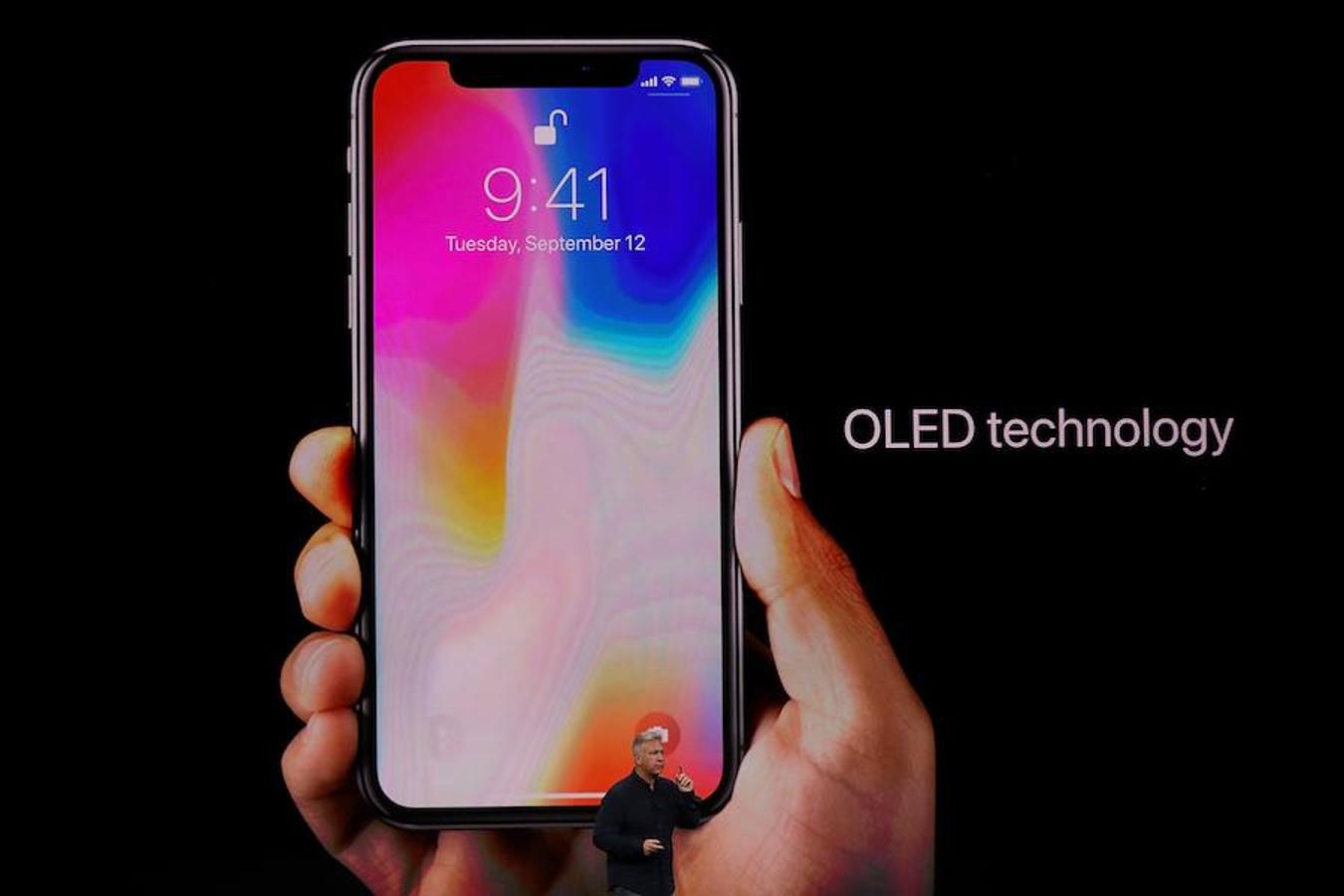 iPhone X cuenta con tecnología OLED. 