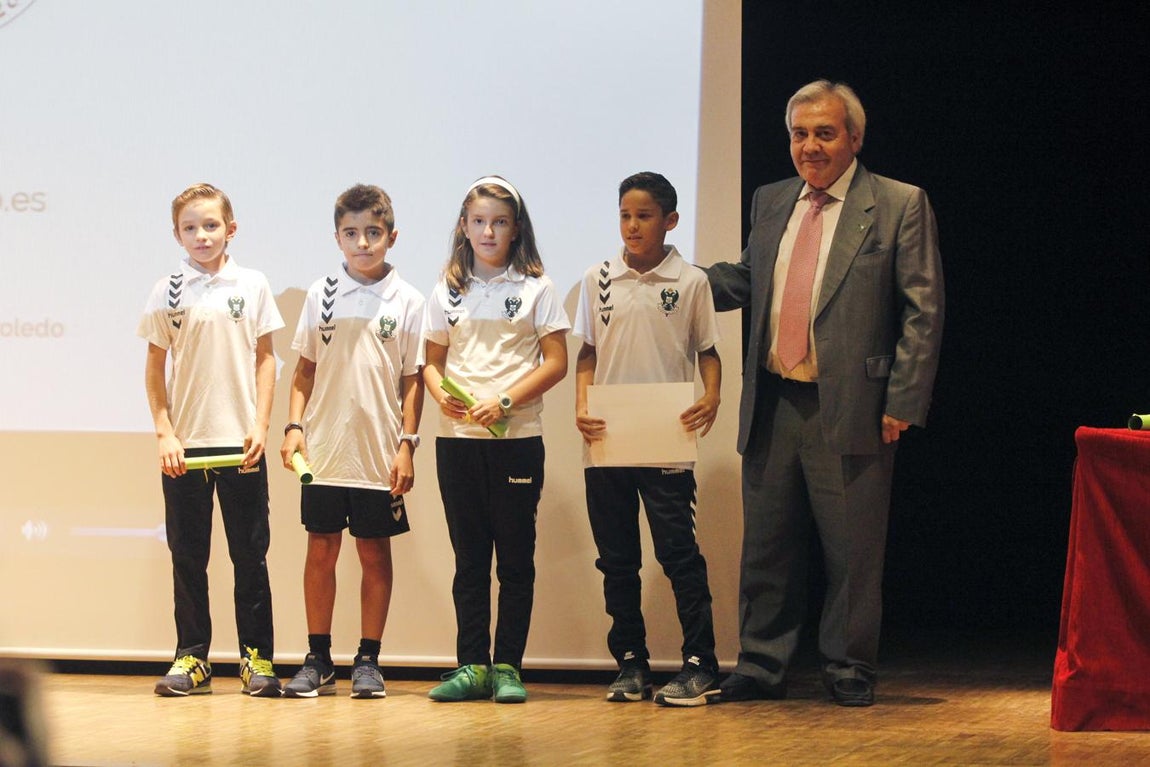 El Toledo entrega los I Premios Jacobo Aragón
