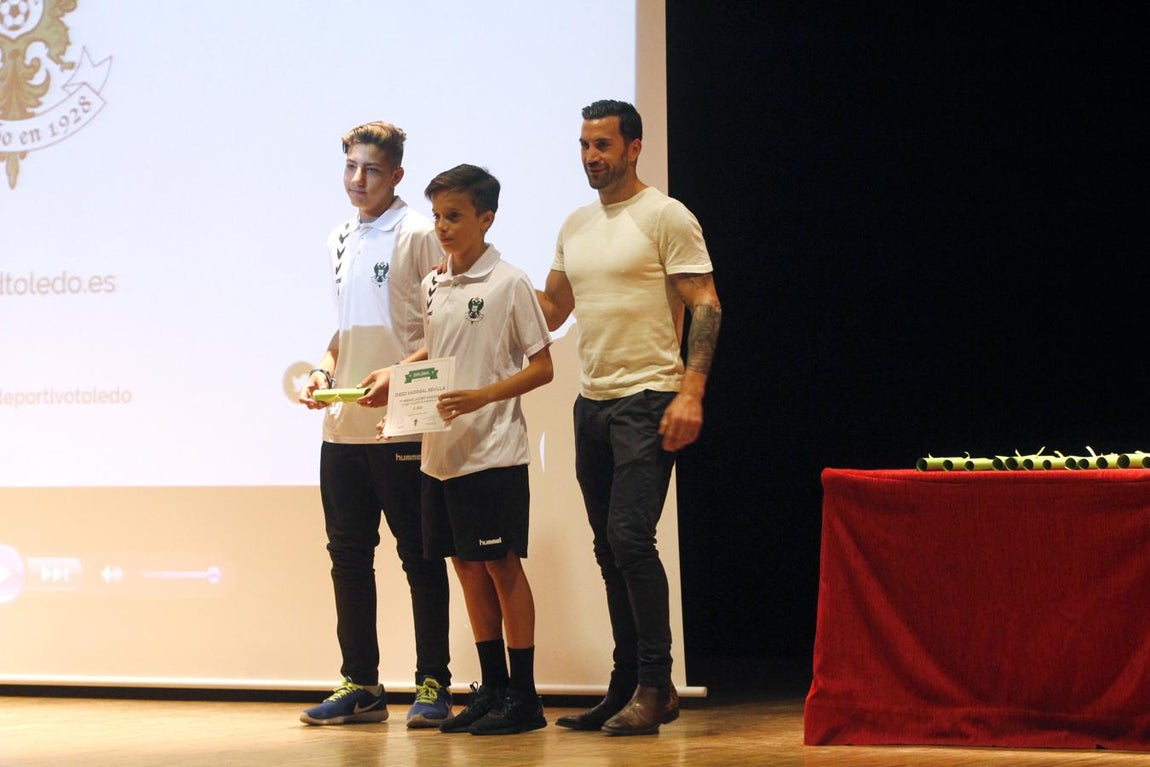 El Toledo entrega los I Premios Jacobo Aragón