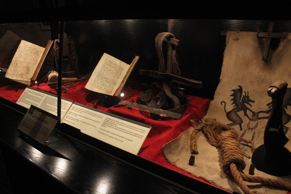 La muestra sobre brujería en Toledo, en imágenes