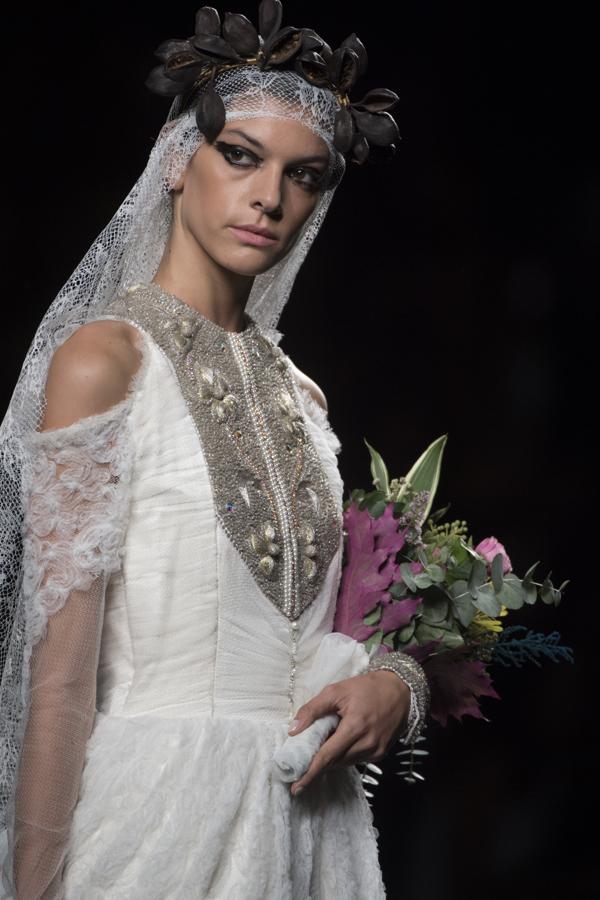 En un taller formado por mujeres en riesgo de exclusión social ha producido esta colección colorista. 