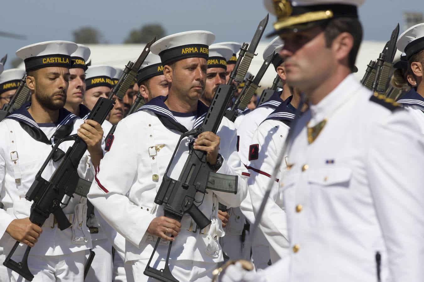 El Rey asiste a los actos del centenario de la Aviación Naval