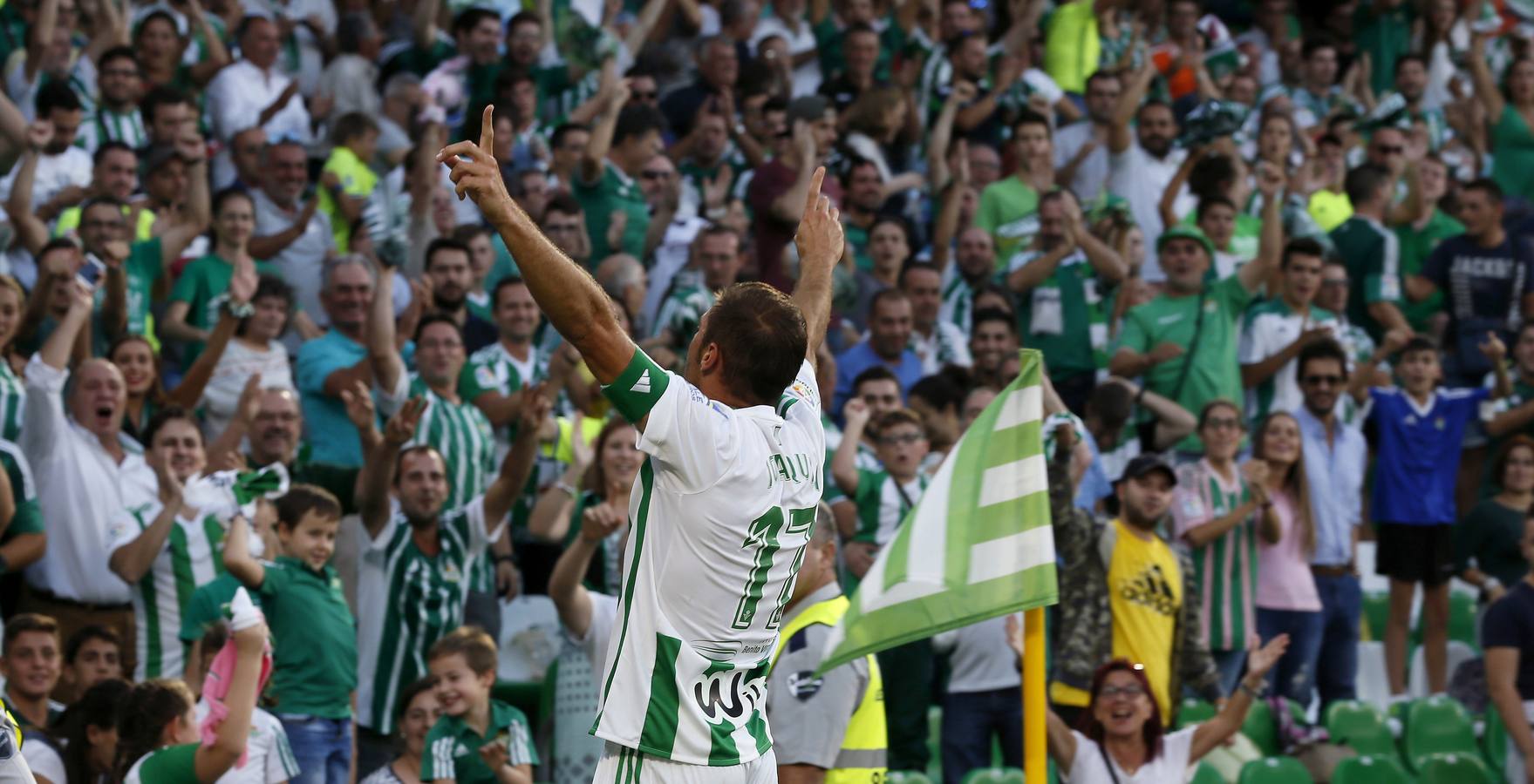 Las mejores imágenes de la victoria del Betis ante el Deportivo (2-1)